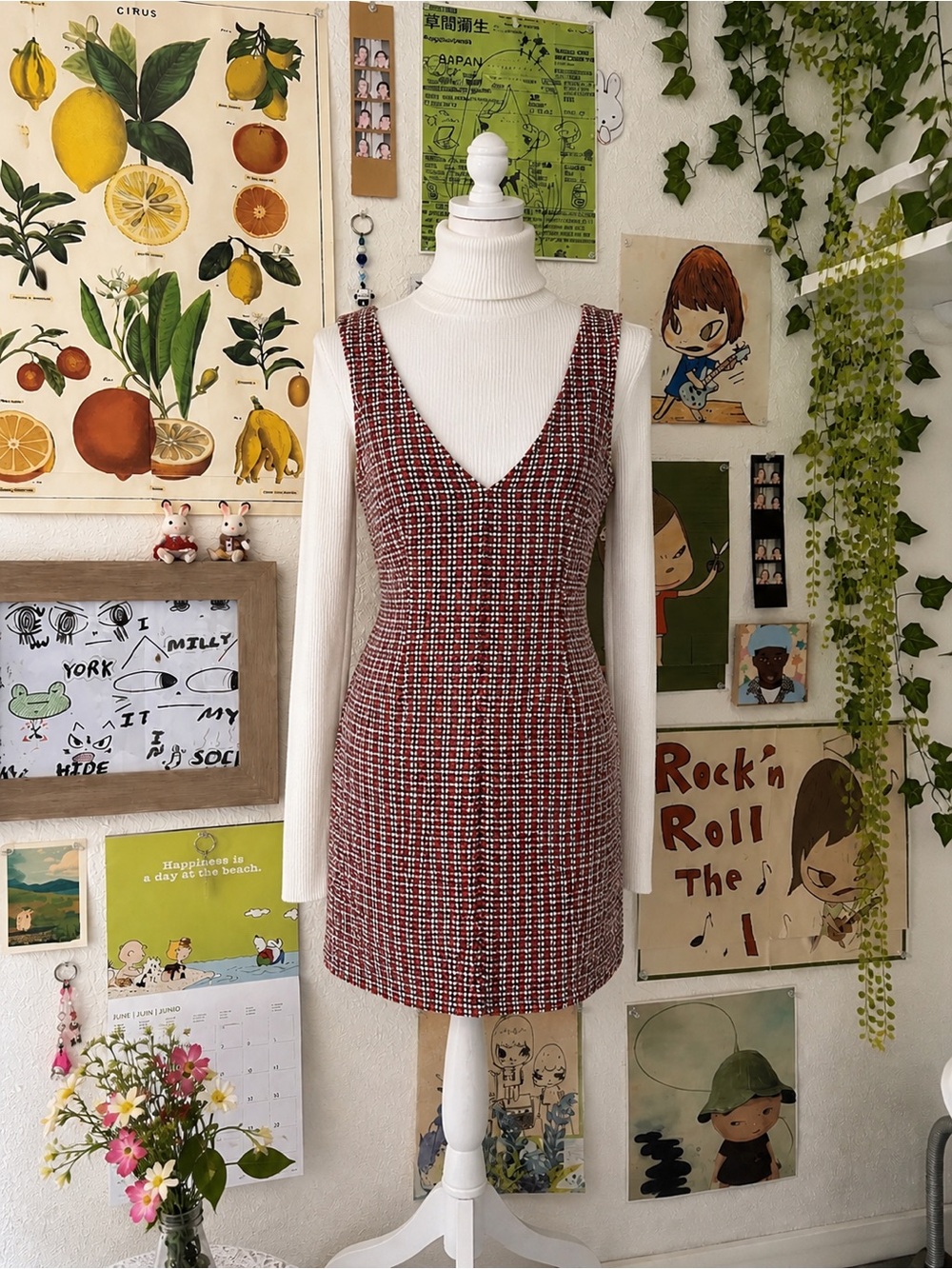 Classic Red Tweed V-Neck Shift Dress